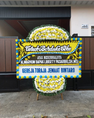 Papan Bunga Duka di Kramat Pela